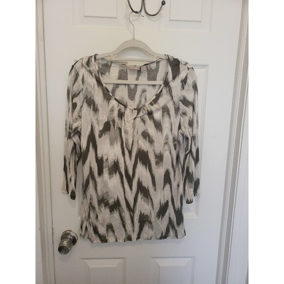 Chico's Long-sleeve blouse Size 8 (Chico's Size 1) - Picture 1 of 3